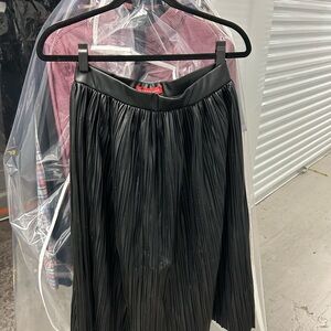 Saks Fifth Avenue Black Pleated Midi Skirt